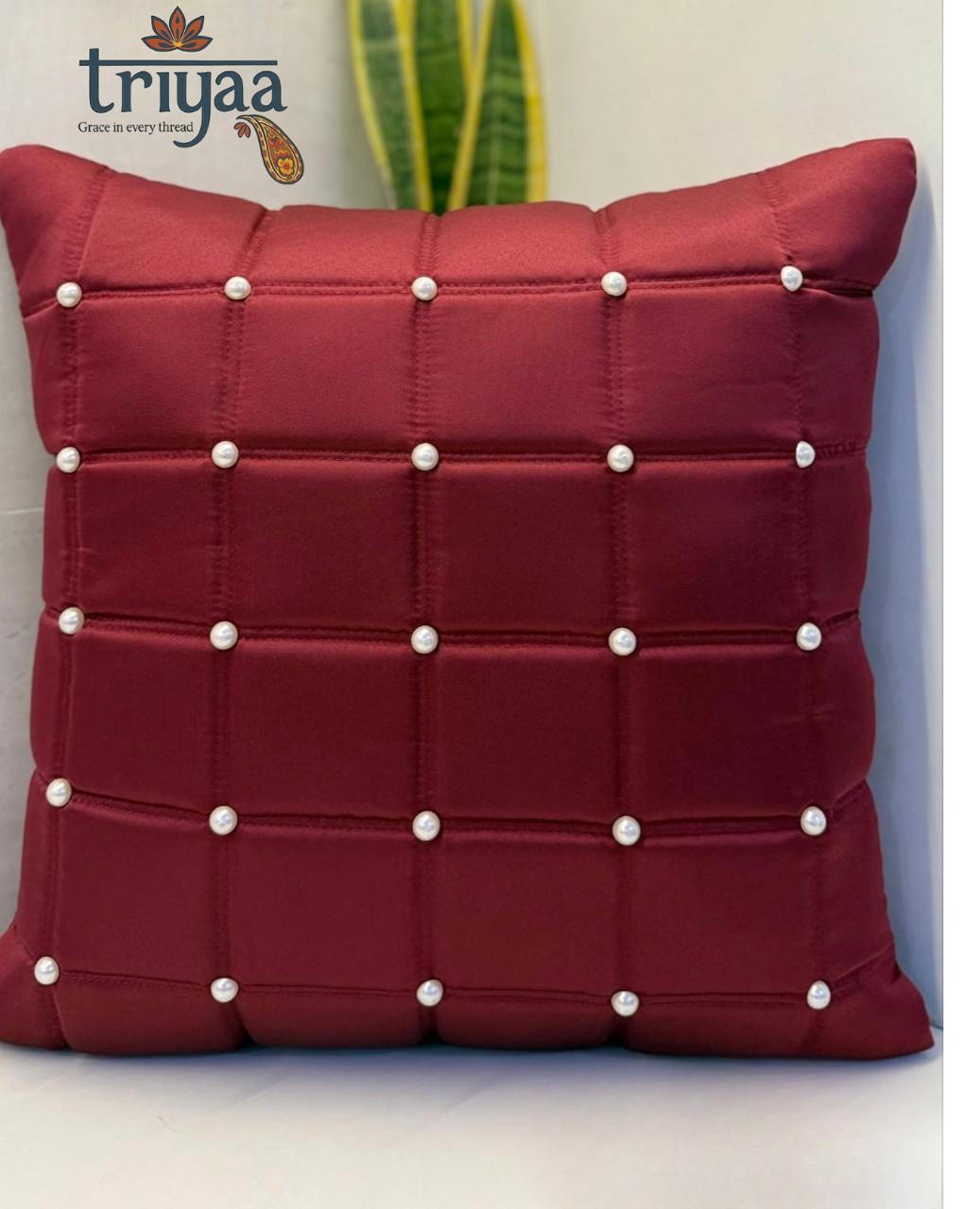 Cushion pearl collection