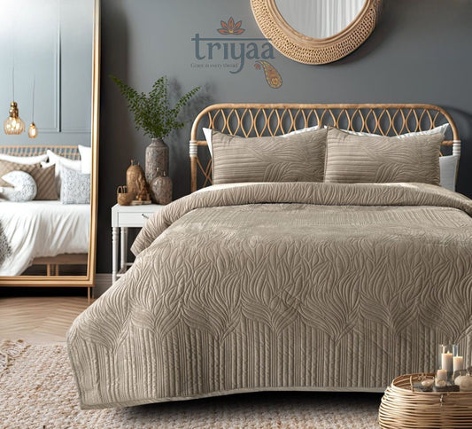 Triyaa Luxe Warm Bed Cover