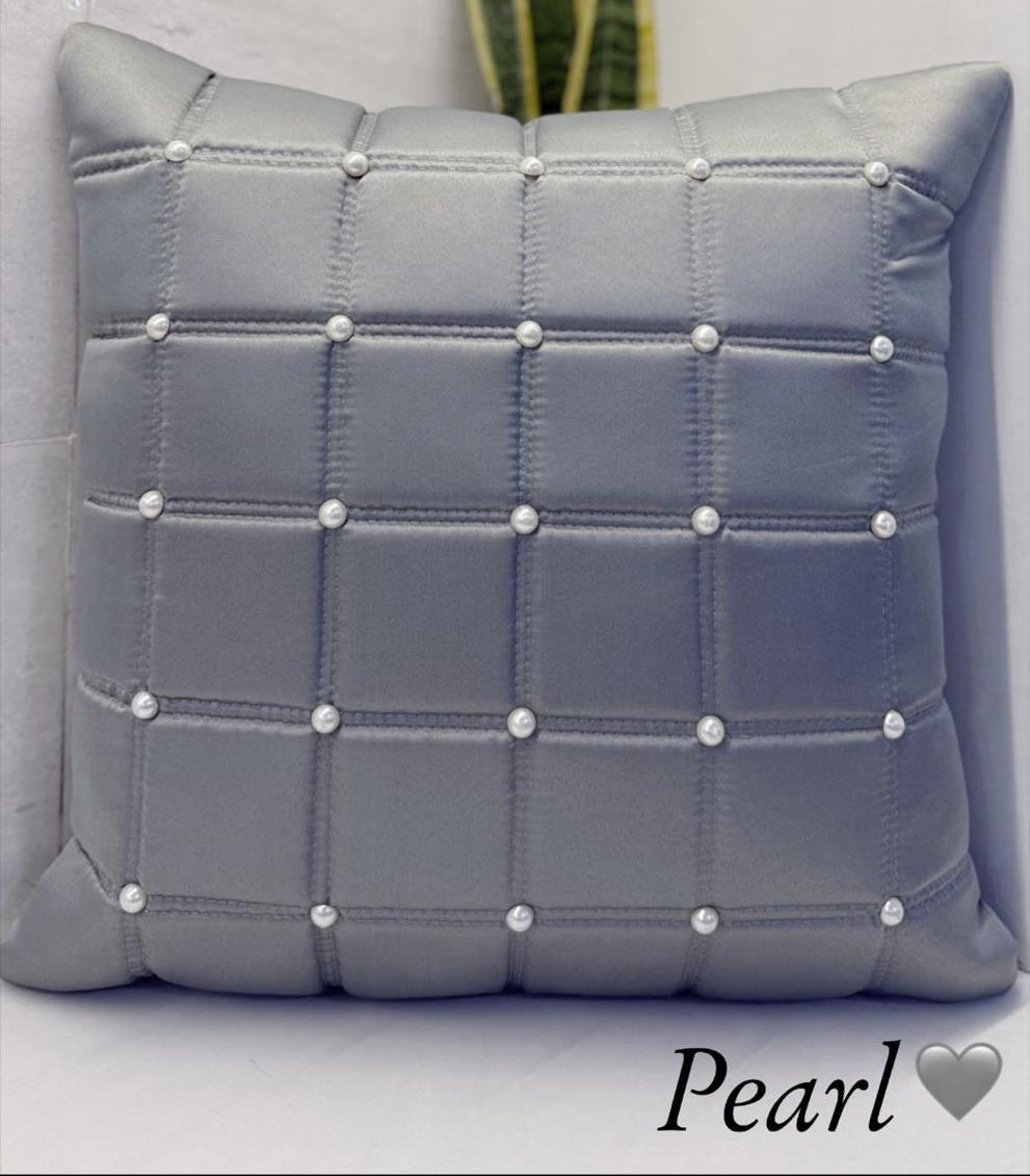Cushion pearl collection